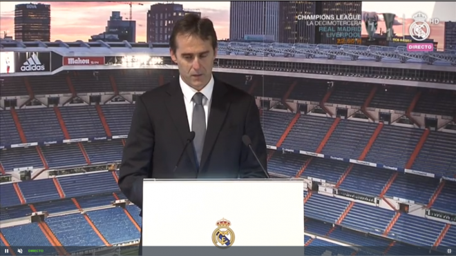 Lopetegui, emocionado, durante la rueda de prensa de su presentación.