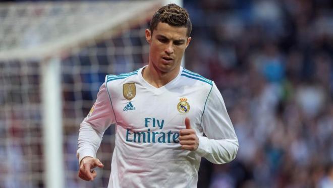 Cristiano Ronaldo, triste y cabizbajo en un partido del Real Madrid 17/18.