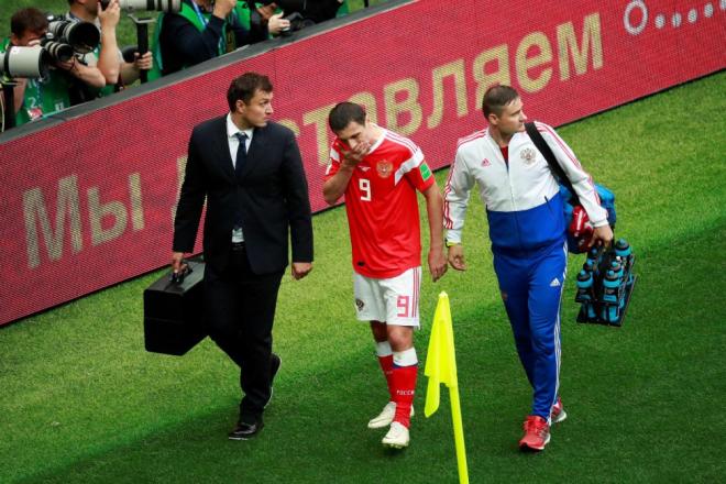 Dzagoev se retira lesionado del Rusia-Arabia Saudí del Mundial de Rusia.