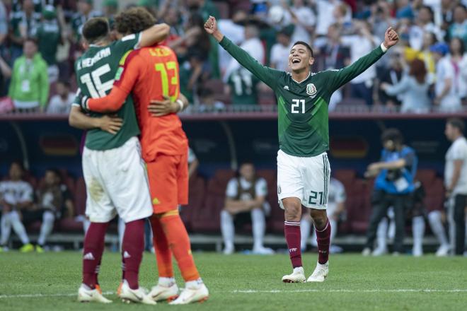 Los jugadores de la selección mexicana celebran el triunfo ante Alemania en el Grupo F del Mundial de Rusia 2018.
