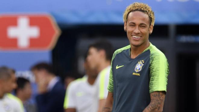 Neymar, durante el entrenamiento previo.
