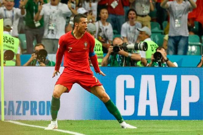 Partido Portugal contra España. Cristiano consigue un hat-trick en el primer partido contra España en la fase de grupos.