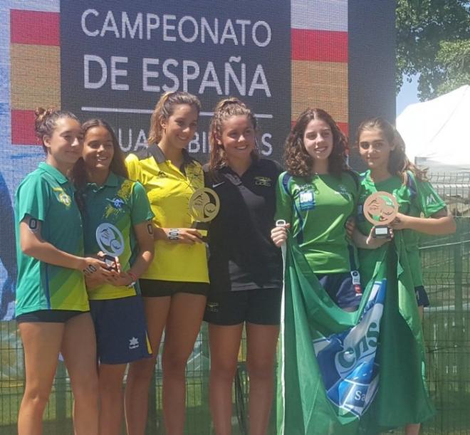 Podio femenino nacional por clubs.