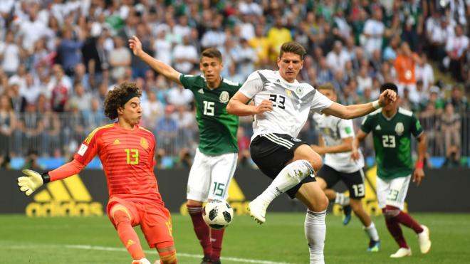 Héctor Moreno en el encuentro frente a Alemania. (Foto: FIFA)