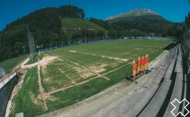 El campo de entrenamiento de Atxabalpe de Eibar se encuentra en obras. FOTO: SD EIBAR