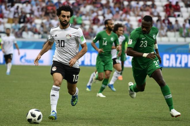 Imagen del encuentro entre Arabia Saudí y Egipto del Mundial de Rusia 2018, con Salah como protagonista