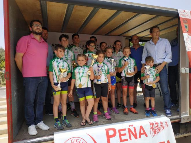 Campeones de varias categorías del XXXIII Trofeo Ayuntamiento de Trebujena de ciclismo.