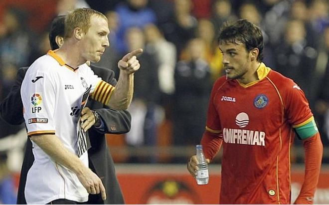 Jeremy Mathieu llegó a ser capitán del Valencia CF.