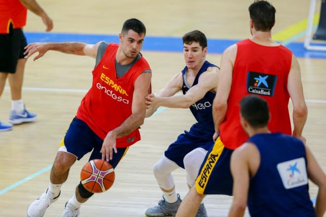 Abalde con la selección española de Basket