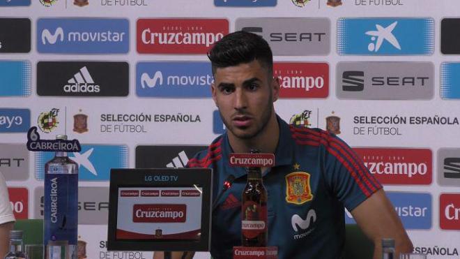 Marco Asensio en la comparecencia de la selección en Krasnodar. Mundial Rusia.