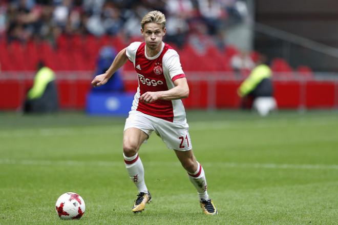 De Jong. durante un encuentro con el Ajax.