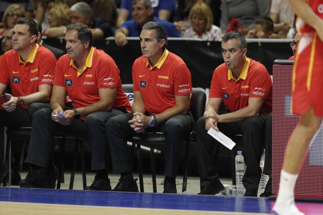 Scariolo en el banquillo de España ante Bielorrusia en el partido jugado en Málaga.