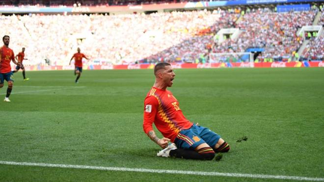 El capitán de la selección española Sergio Ramos celebra su gol ante Rusia en los octavos del Mundial de Rusia 2018.
