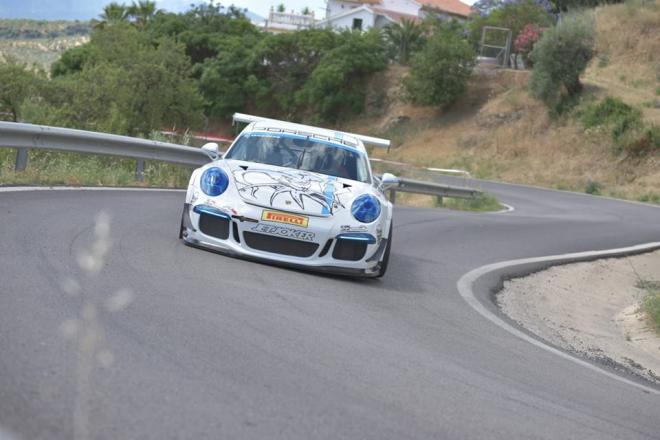Humberto Janssen ganó en categoría turismos con su Porsche 911 GT3.