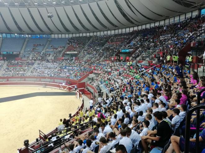 La Donosti Cup, además de deporte, también ofrece una vertiente solidaria. FOTO: GIOVANNI BATISTA