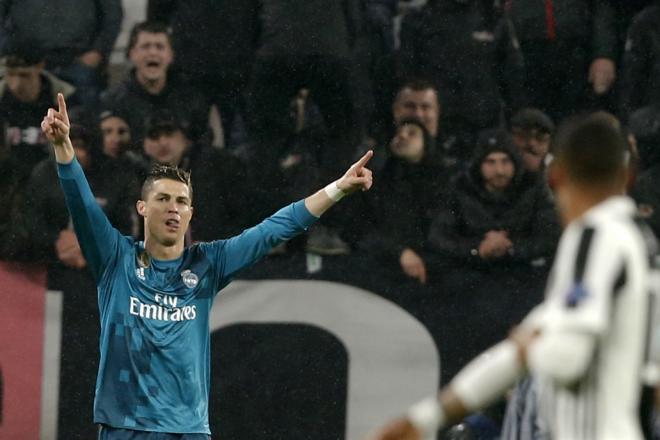 El delantero del Real Madrid Cristiano Ronaldo celebra uno de sus goles en Turín la temporada pasada.