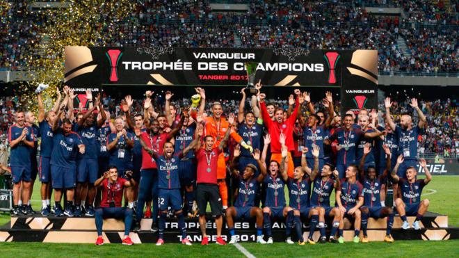 El PSG ganó la Supercopa francesa de 2017 en Tanger.