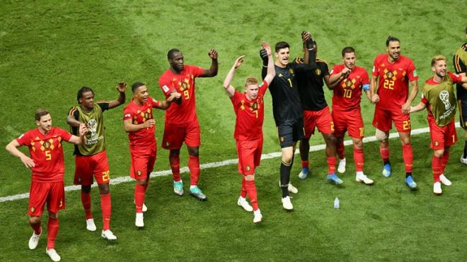 Los jugadores de Bélgica celebran la clasificación ante Brasil en cuartos de final del Mundial de Rusia 2018.