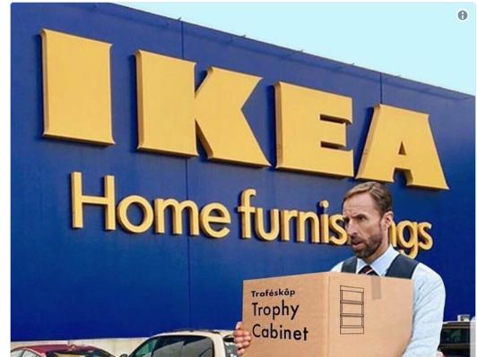 Southgate a su salida de Ikea.