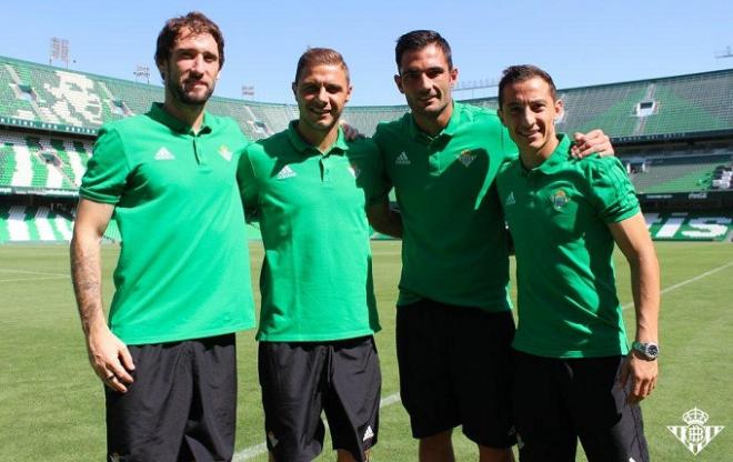 Dani Giménez, Joaquín, Adán y Guardado fueron los capitanes del Betis en la 2017/18 (Foto: Real Betis).