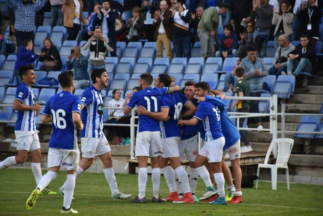 Celebración de un gol del Recre. Foto: Tenor