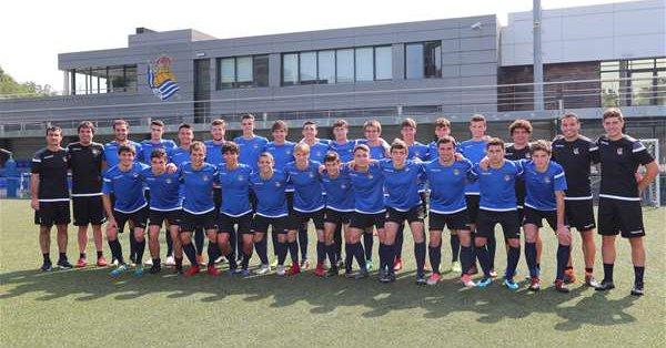 El equipo C txuri urdin ya se ejercita en Zubieta (FOTO: REAL SOCIEDAD)