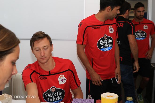 Tyton, en las pruebas médicas del Deportivo (Foto: RCD).