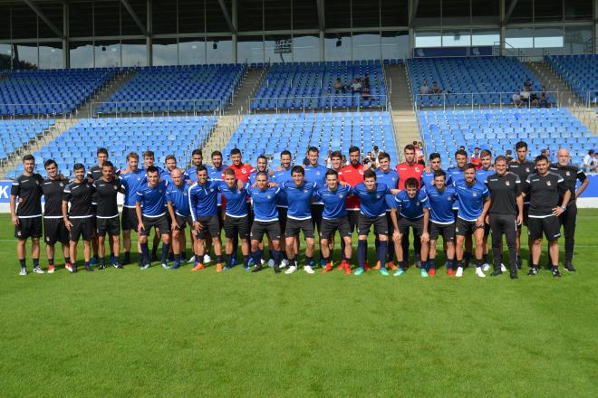 Plantilla de la Real Sociedad en el primer entrenamiento de esta temporada. (Foto: Giovanni Batista)