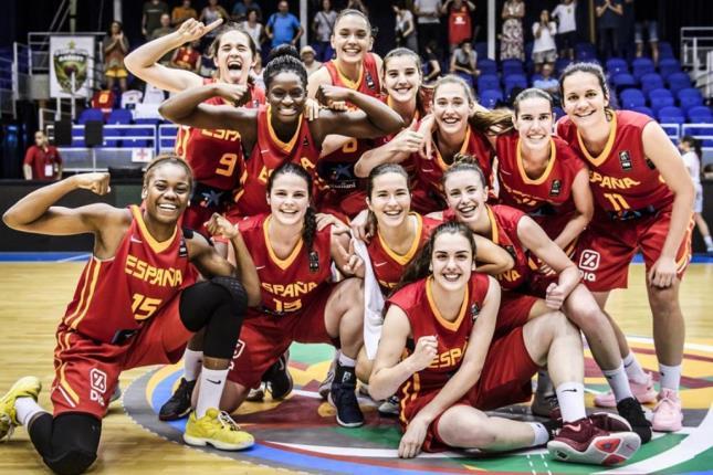 María Erauncetamurgil y Sara Iparragirre han logrado el oro con España (Foto: FEB).