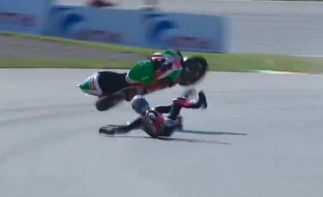Caída de Alex Espargaró en el GP de Alemania.