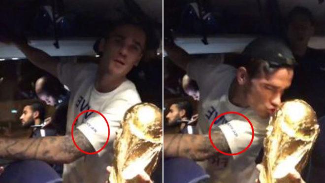 Griezmann no se olvidó de la Real en la celebración del Mundial (Foto: Marca)