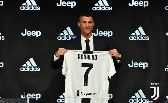 Cristiano Ronaldo, en su presentación con la Juventus (@Juventus).