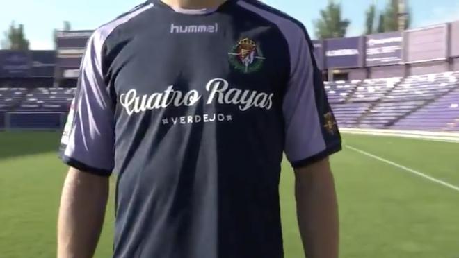 Así es la segunda equipación del Real Valladolid para la temporada 2018/2019.