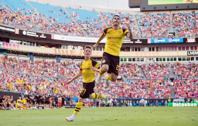 Christian Pulisic celebra uno de sus goles en el amistoso ante el Liverpool.