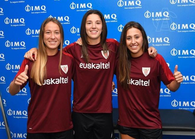 Ainhoa Álvarez junto a Nekane y Marta Perea (Foto: Athletic Club).