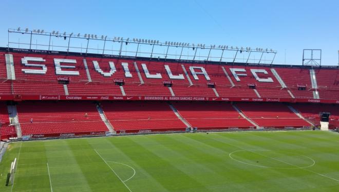 Nueva grada baja de fondo del estadio Ramón Sánchez-Pizjuán (Foto: SFC).