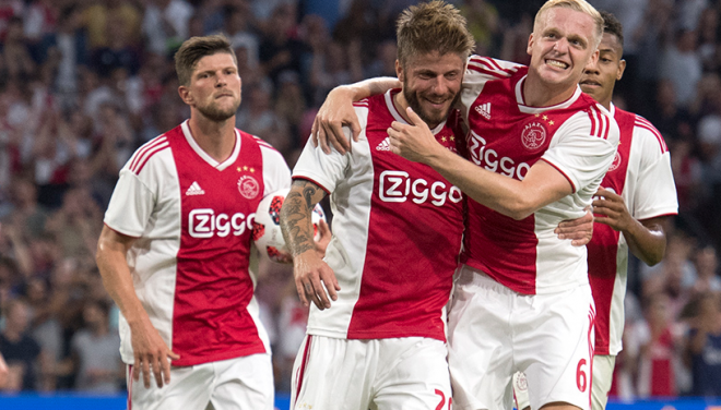 El Ajax consiguió el triunfo ante el Sturm Graz.