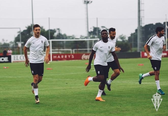 Neftali Mazambi durante una sesión de entrenamiento en Mareo (Foto: RSG).