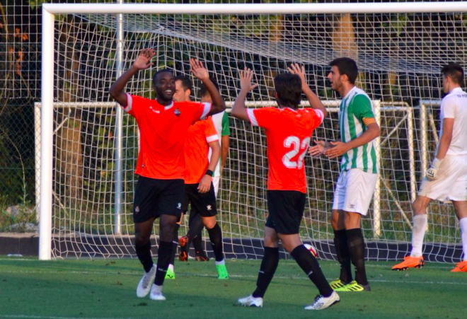Shaq celebra su primer gol con el Reus. (Foto: Reus)