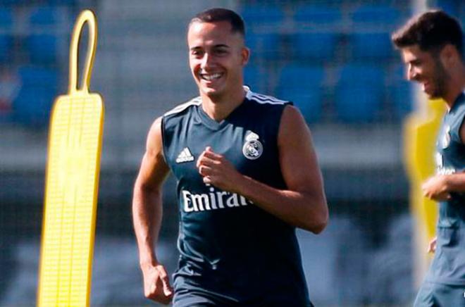 Lucas Vázquez se ejercita en un entrenamiento del Real Madrid en pretemporada.