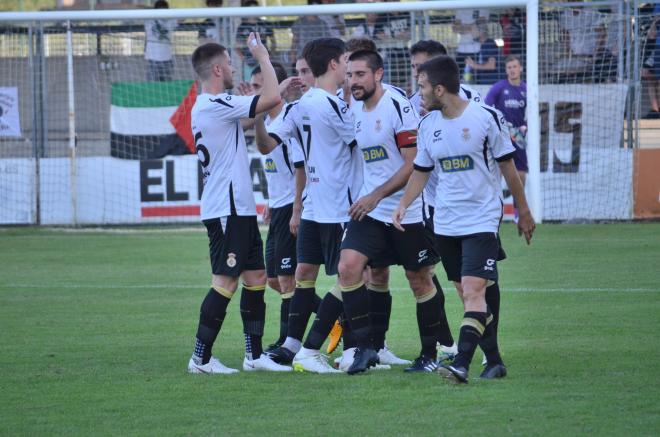 Los jugadores del Unión celebrando el gol de Orbegozo. (Foto: Giovanni Batista)