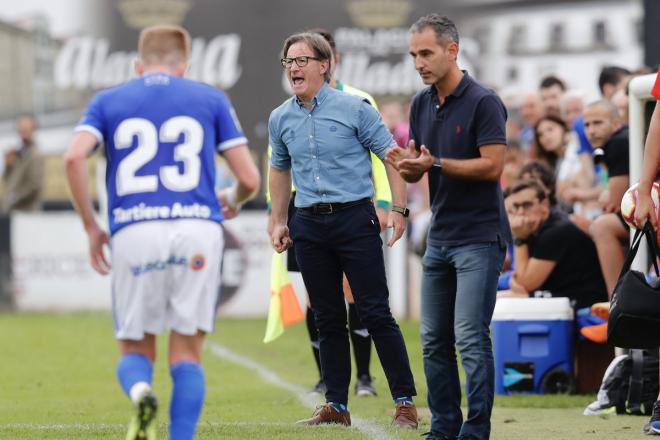 Anquela en una imagen del partido ante la Gimnástica (Foto: RealOviedo).