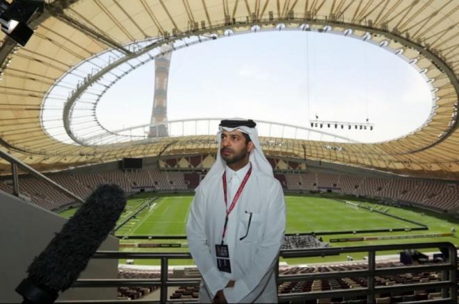 Uno de los organizadores del Mundial, en uno de los estadios de Catar 2022.