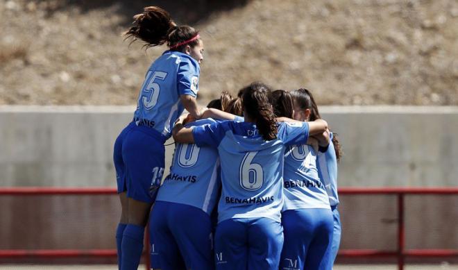 Las jugadoras del Femenino celebran un gol el curso pasado.
