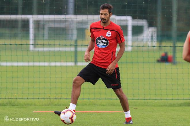 Celso Borges, durante un entrenamiento con el Deportivo (Foto: RCD).