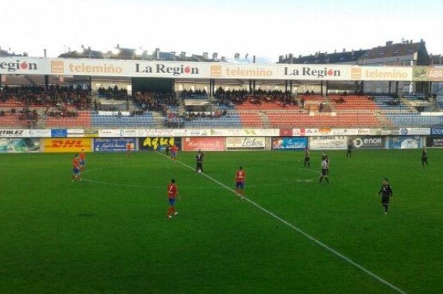 O Couto muestra un gran ambiente en los partidos de los orensanos