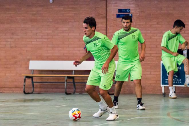 Un entrenamiento del BeSoccer UMA Antequera.