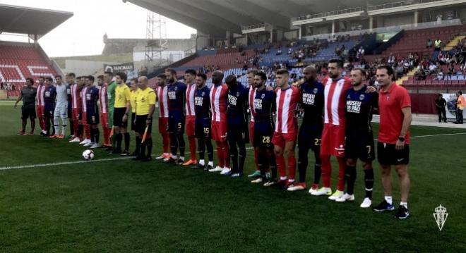 Onces iniciales de Cheves y Sporting en el amistoso que han jugado ambos en Portugal (Foto: RSG).