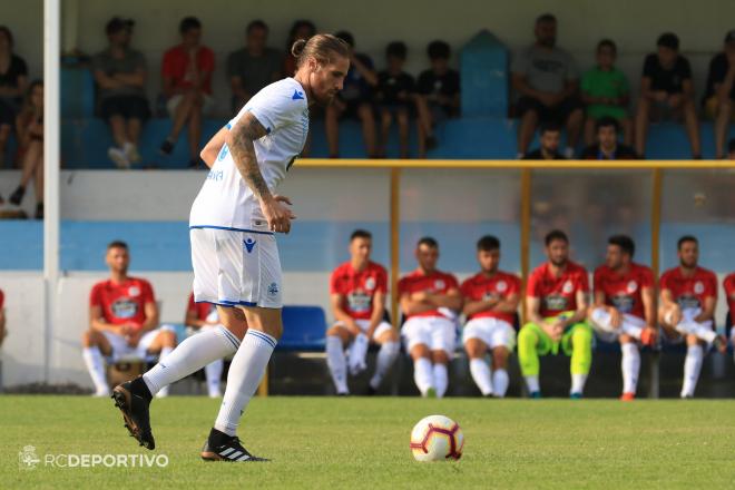 Raúl Albentosa, durante el Langreo-Dépor de pretemporada (Foto: RCD).