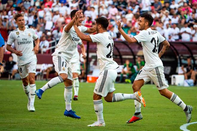 Asensio celebra uno de sus goles con Lucas Vázquez en el Real Madrid-Juventus de la International Champions Cup.